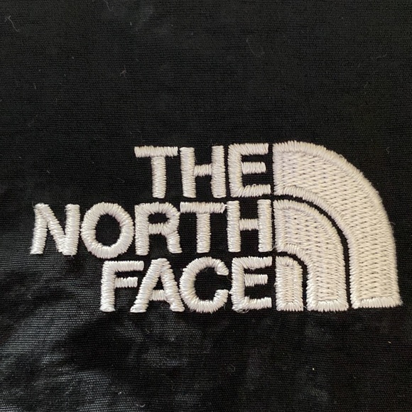 The North Face boys 18/20 xl fleece hoodie - Picture 2 of 7